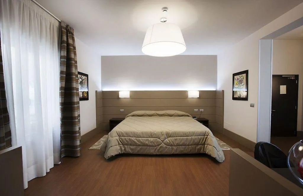 Hotel Vittoria Trapani 4*,